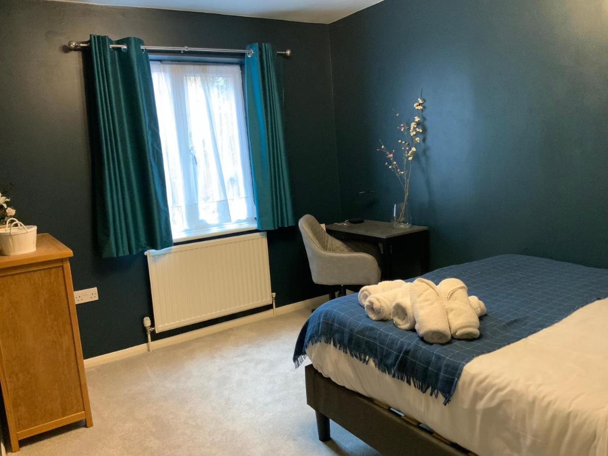 2 Bedroom Apartment Near Southfields Londra Esterno foto