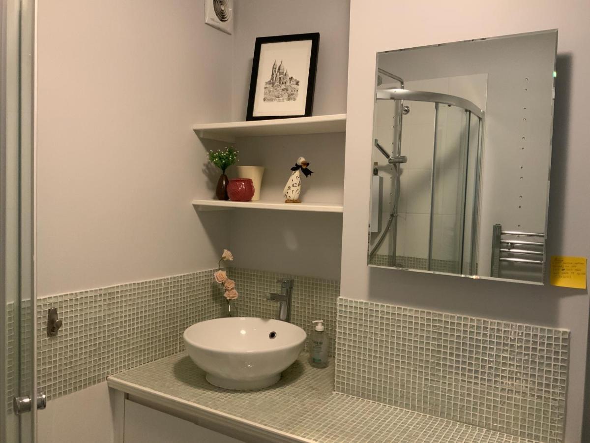 2 Bedroom Apartment Near Southfields Londra Esterno foto